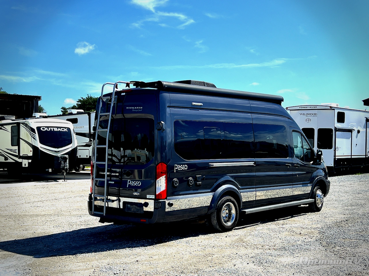 2018 Winnebago Paseo 48P Photo 2