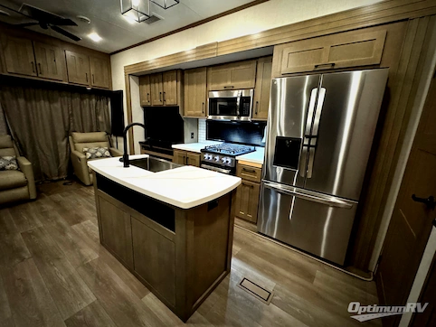 2025 KZ Durango Gold G382MBF RV Photo 4