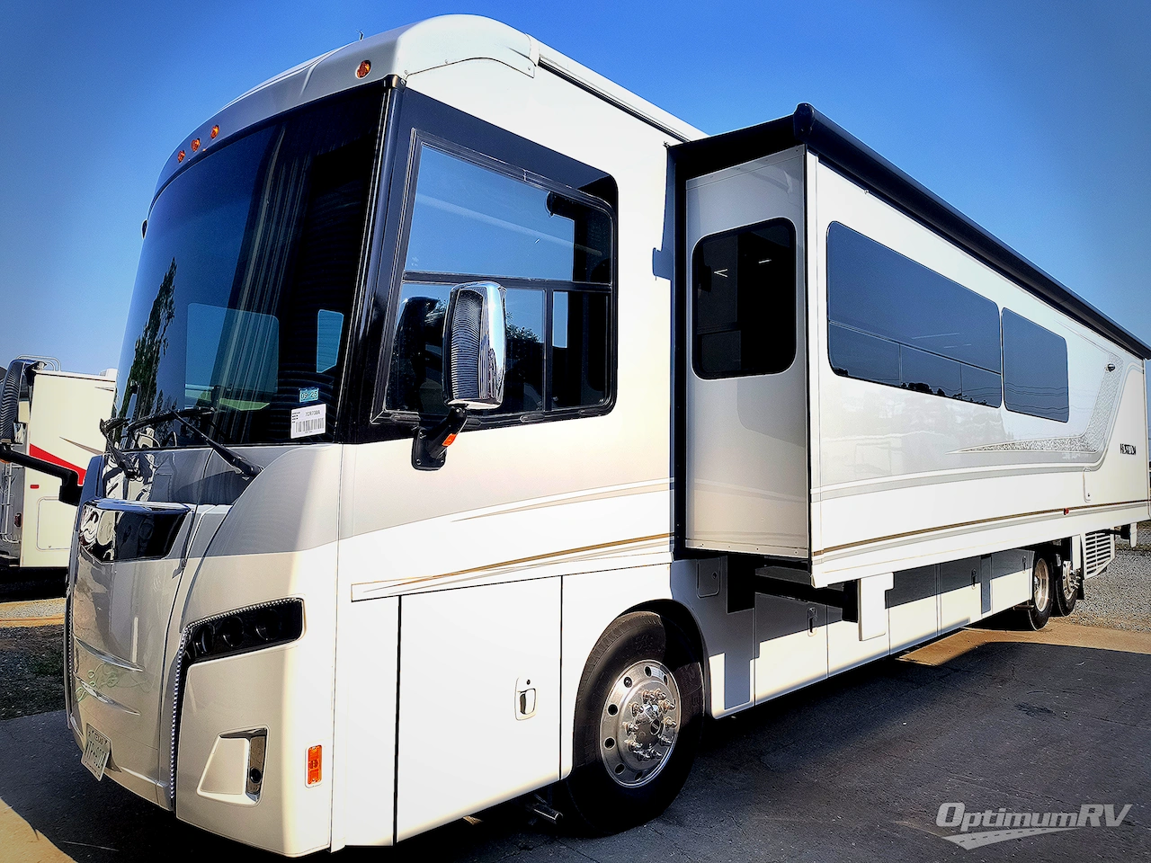 2020 Winnebago Horizon . Photo 4