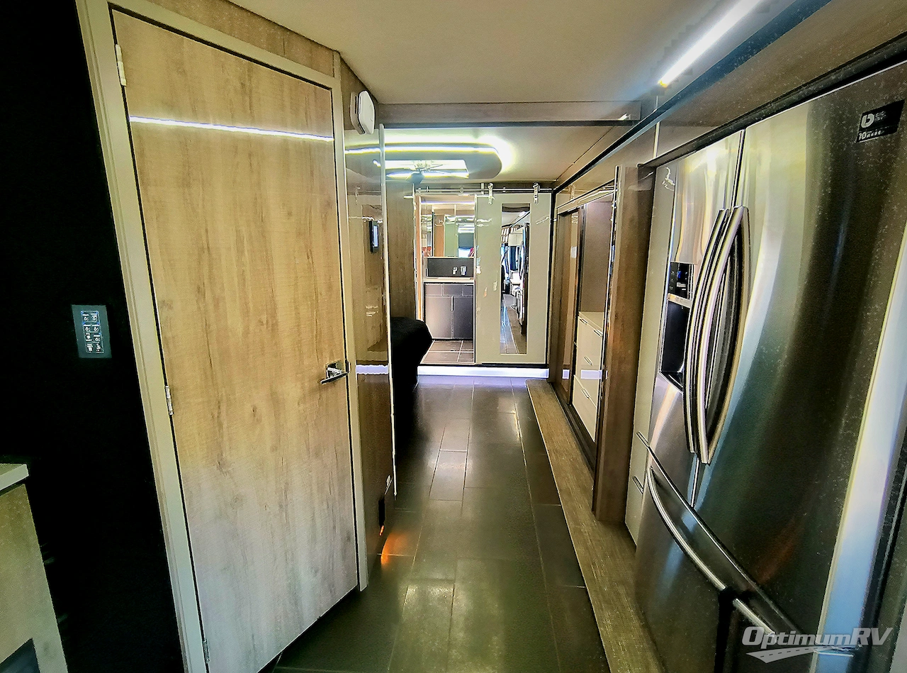 2020 Winnebago Horizon . Photo 15