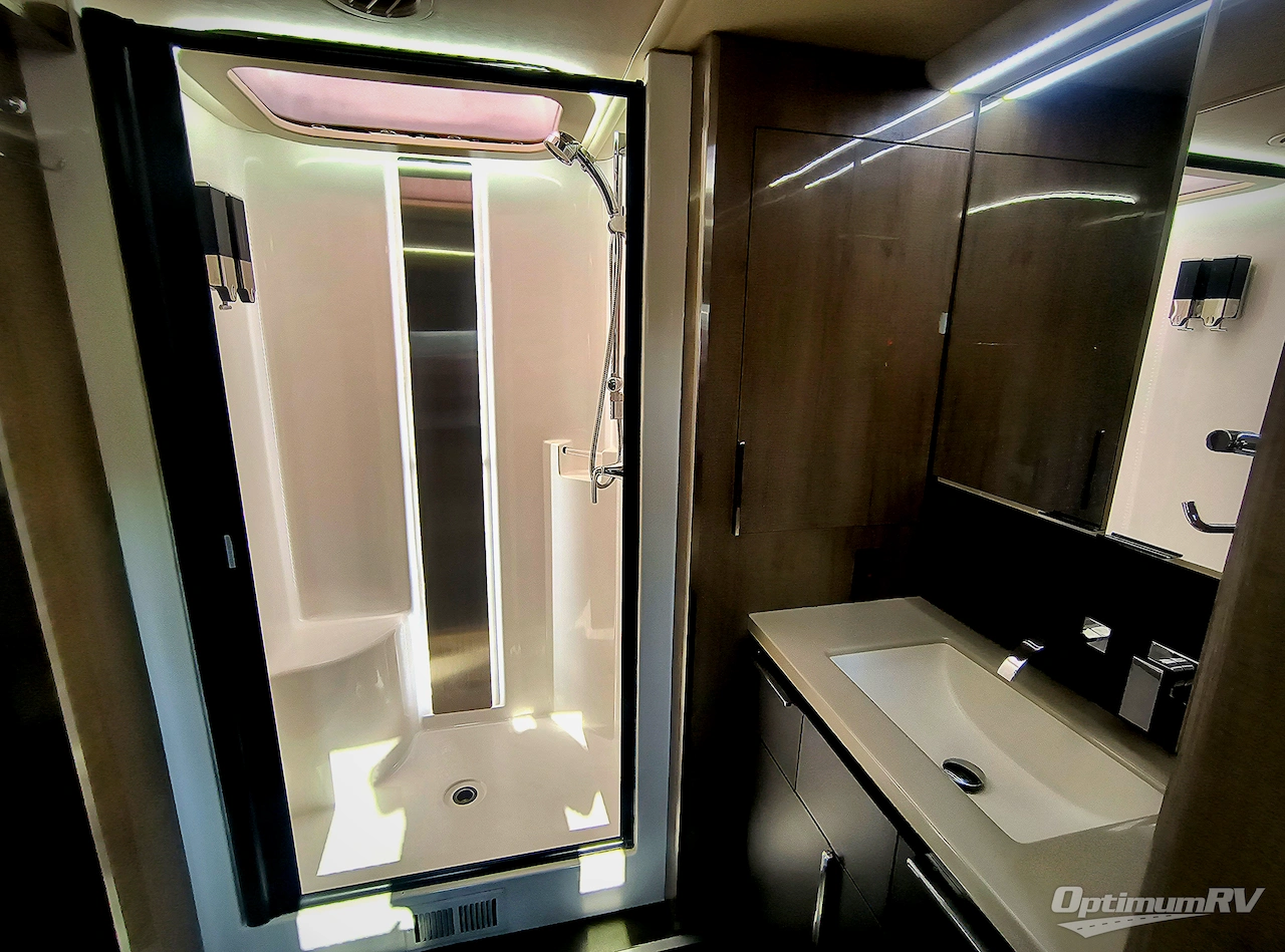 2020 Winnebago Horizon . Photo 21