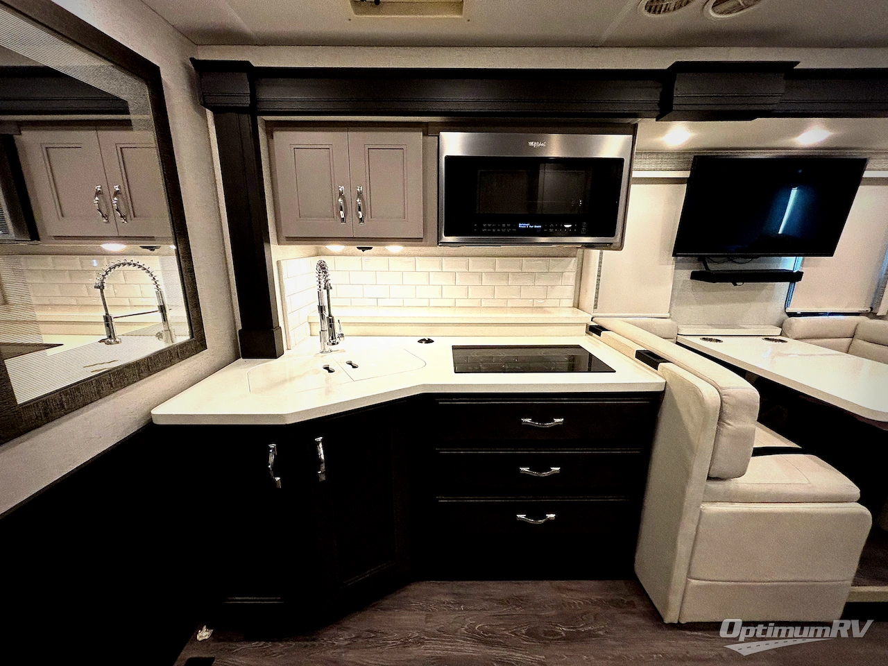 2023 Freightliner XC-S Straight Rail Rear Engine Motor Home Chassis photo 3