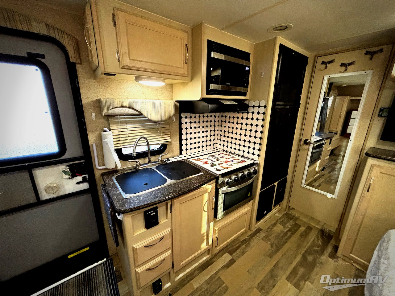2018 Winnebago Towables Micro Minnie 2106DS Photo 8