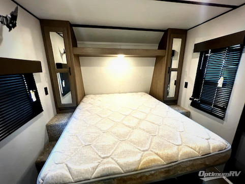 2021 Keystone Hideout 27RLS RV Photo 4