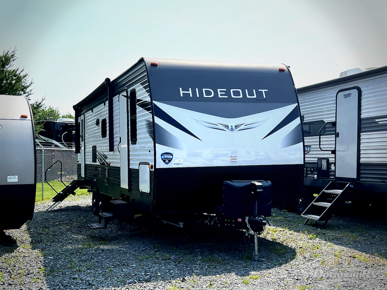 2021 Keystone Hideout 27RLS Photo 1
