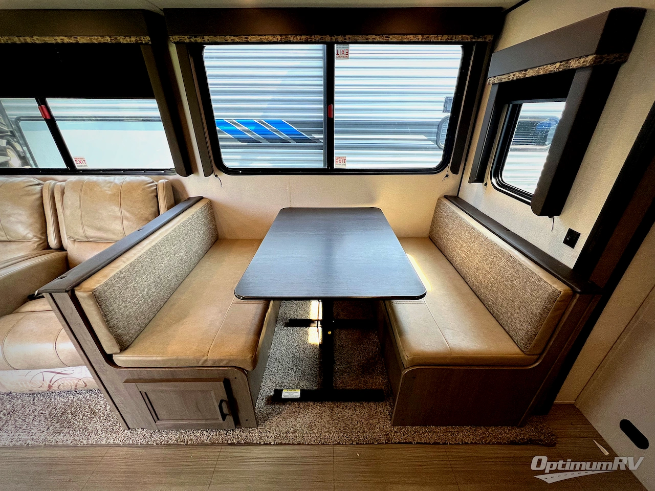 2021 Keystone Hideout 27RLS Photo 6