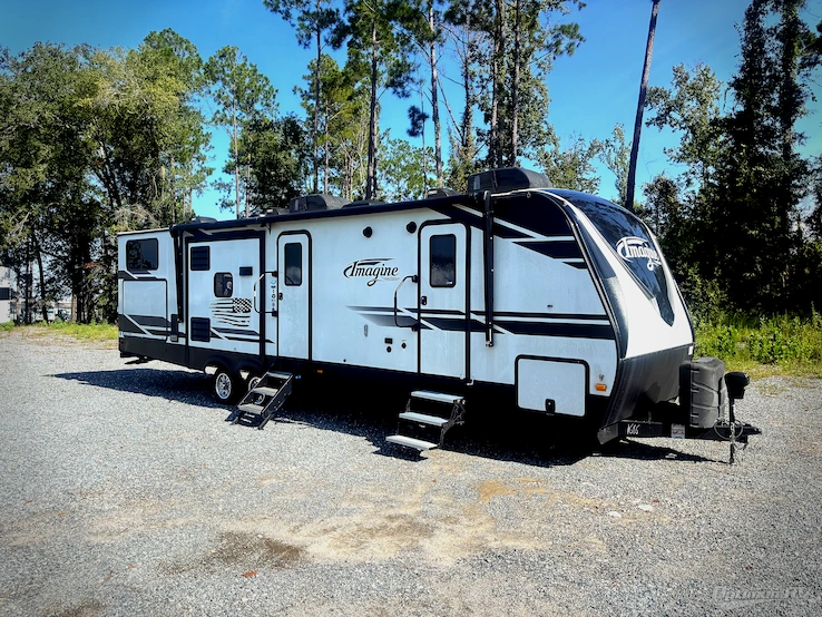 2020 Grand Design Imagine 3250BH RV Photo 1