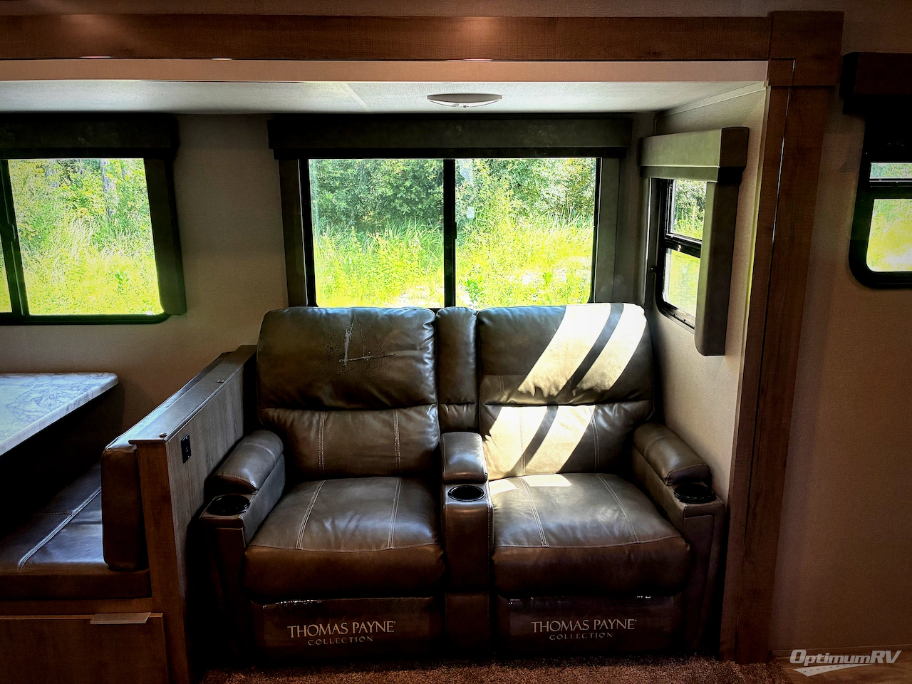 2020 Grand Design Imagine 3250BH Photo 6
