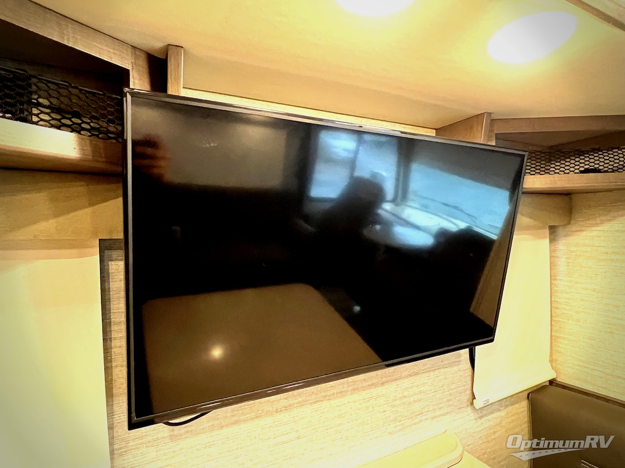 2020 Winnebago Vista 31B Photo 13
