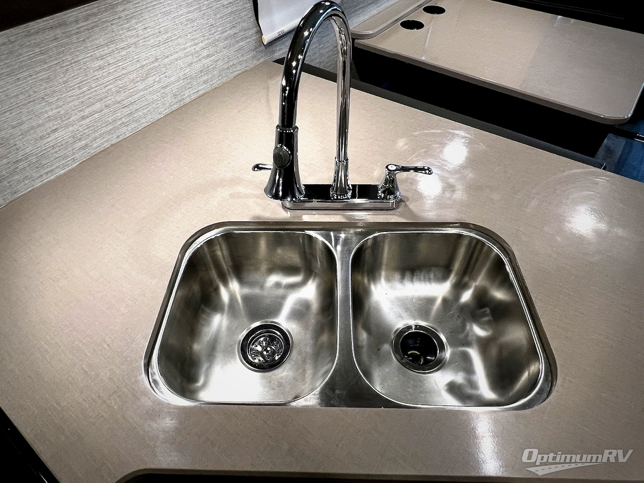 2020 Winnebago Vista 31B Photo 18