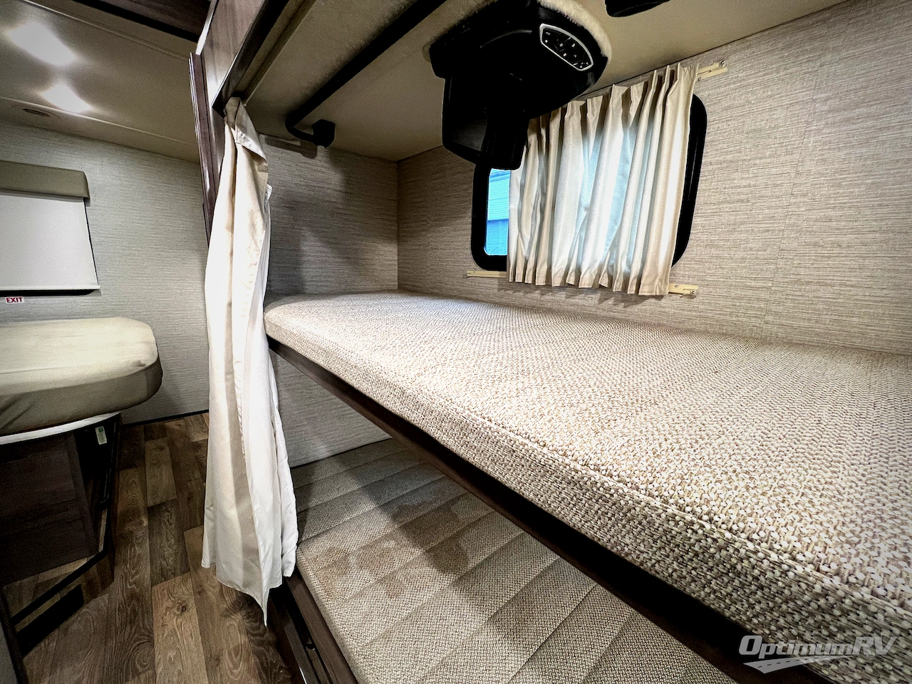 2020 Winnebago Vista 31B Photo 28