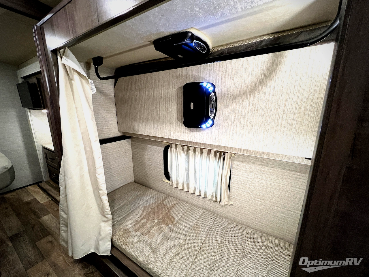 2020 Winnebago Vista 31B Photo 35