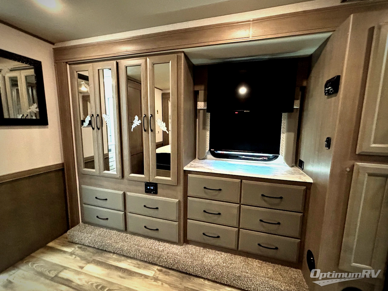 2024 Fleetwood Flair 32N Photo 18