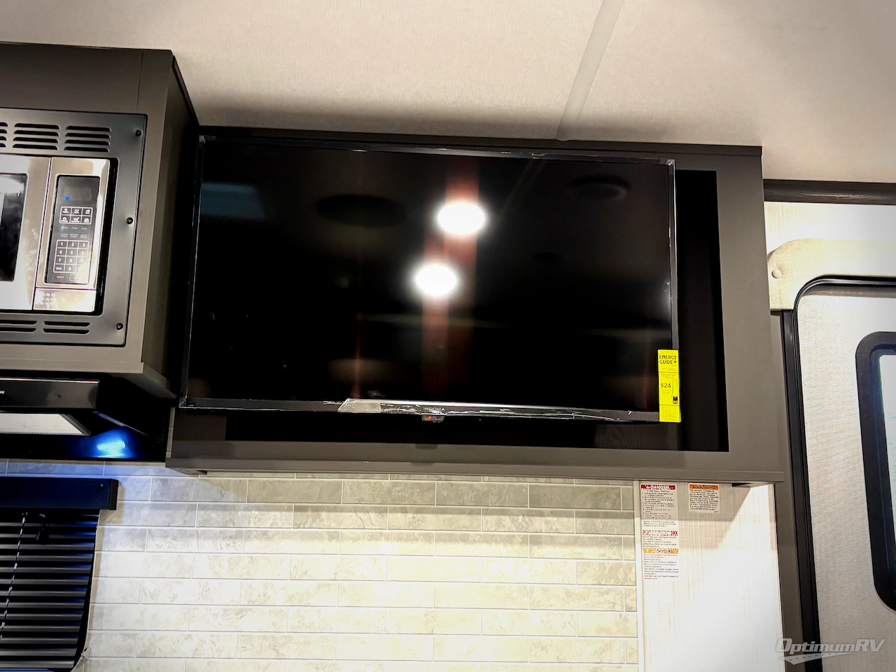 2025 Forest River Flagstaff Classic 826MBR Photo 8