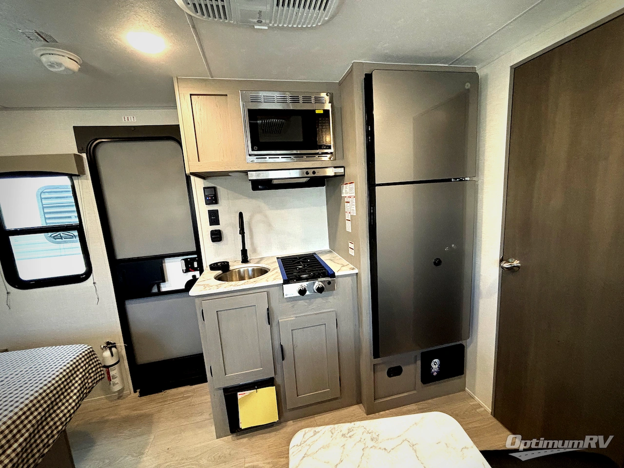 2026 Forest River Viking 4K Series 18FQ Photo 10