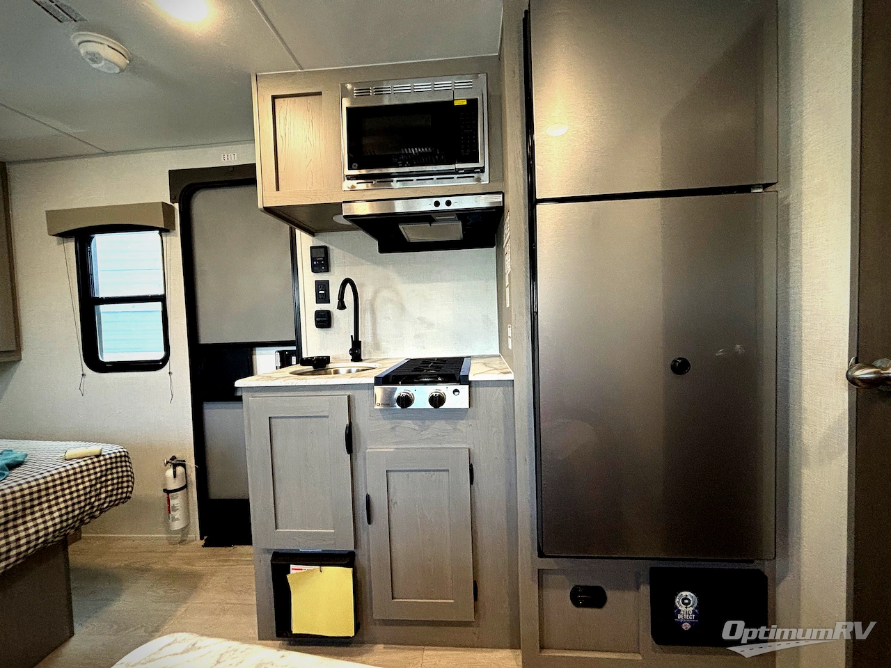 2026 Forest River Viking 4K Series 18FQ Photo 19