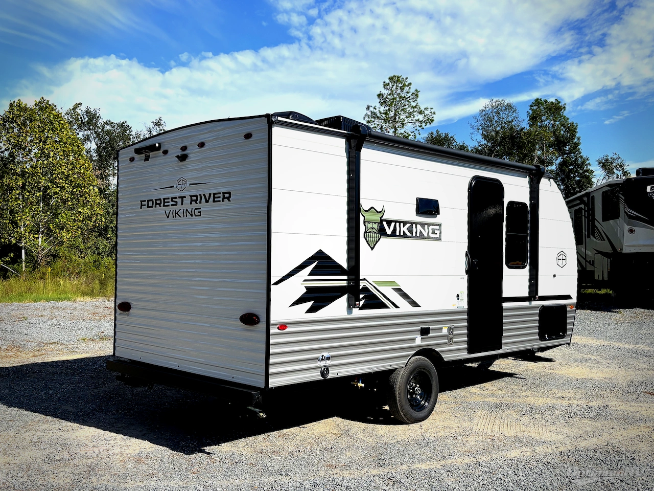 2026 Forest River Viking 4K Series 18FQ Photo 2