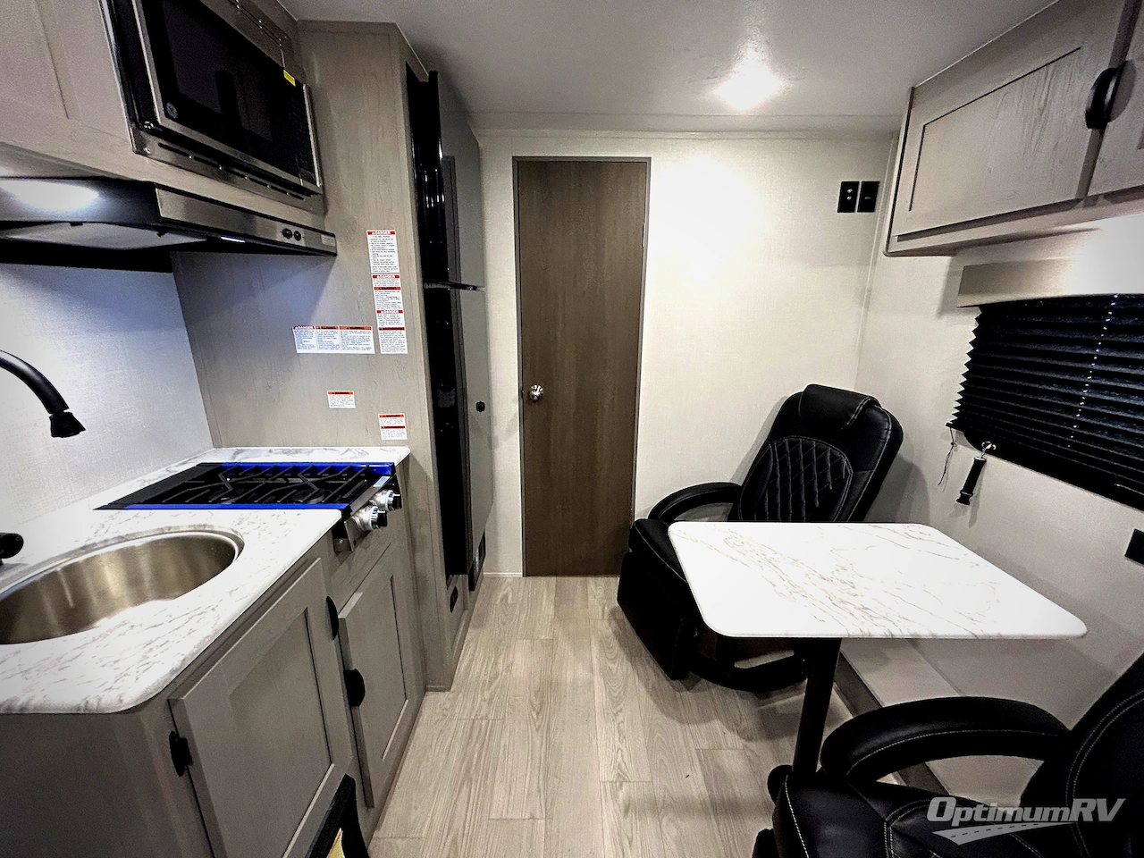 2026 Forest River Viking 4K Series 18FQ Photo 4