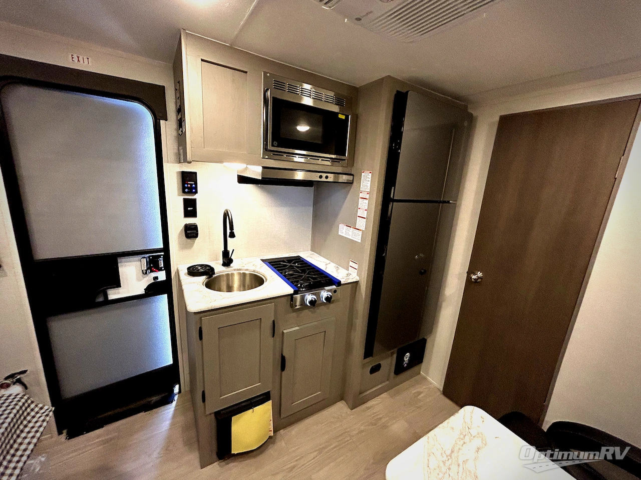 2026 Forest River Viking 4K Series 18FQ Photo 8