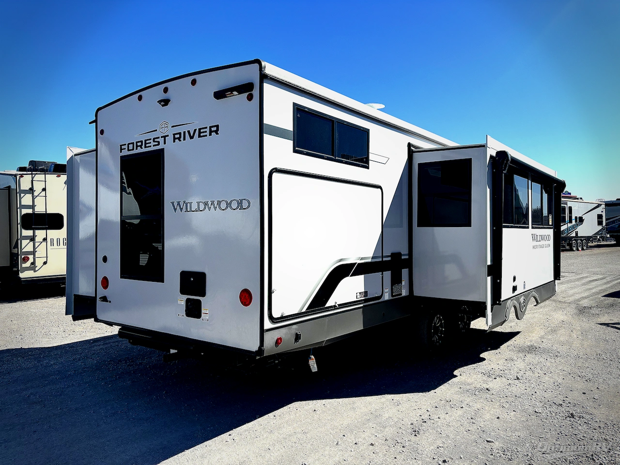 2025 Forest River Wildwood Heritage Glen 310BHI Photo 2