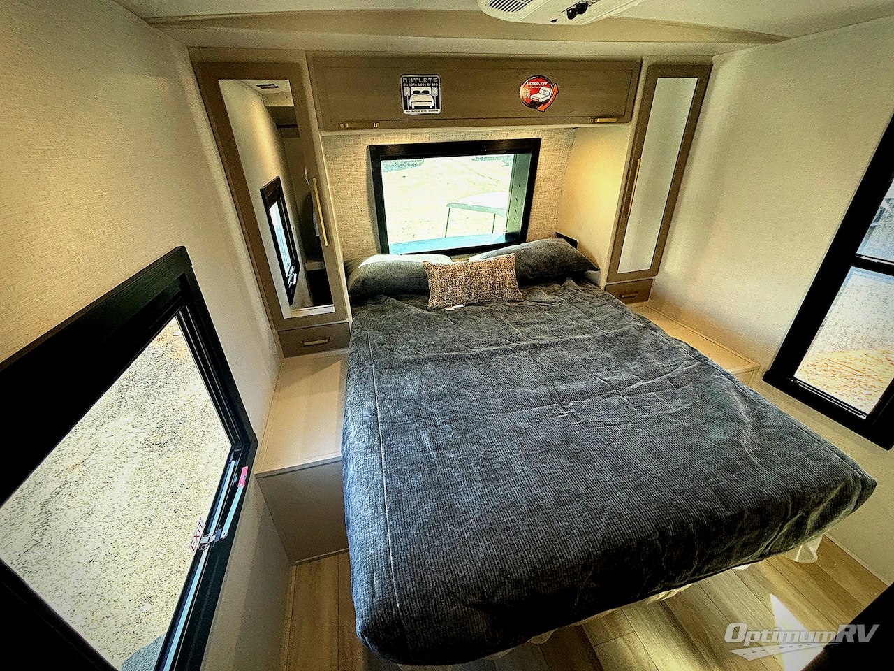 2025 Forest River Wildwood Heritage Glen 310BHI Photo 10