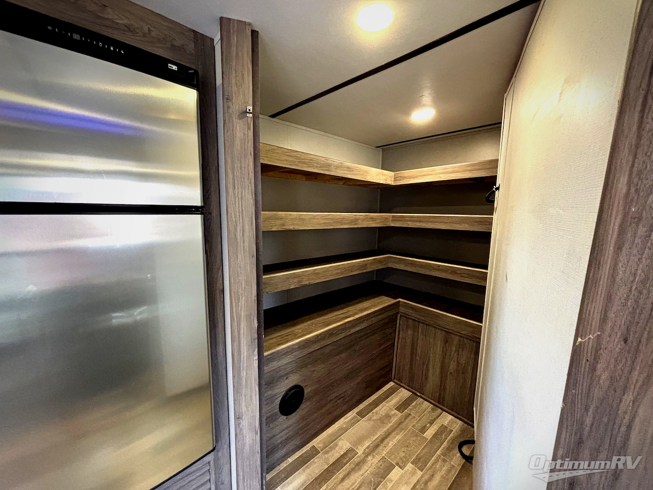 2020 CrossRoads Zinger ZR299RE Photo 9