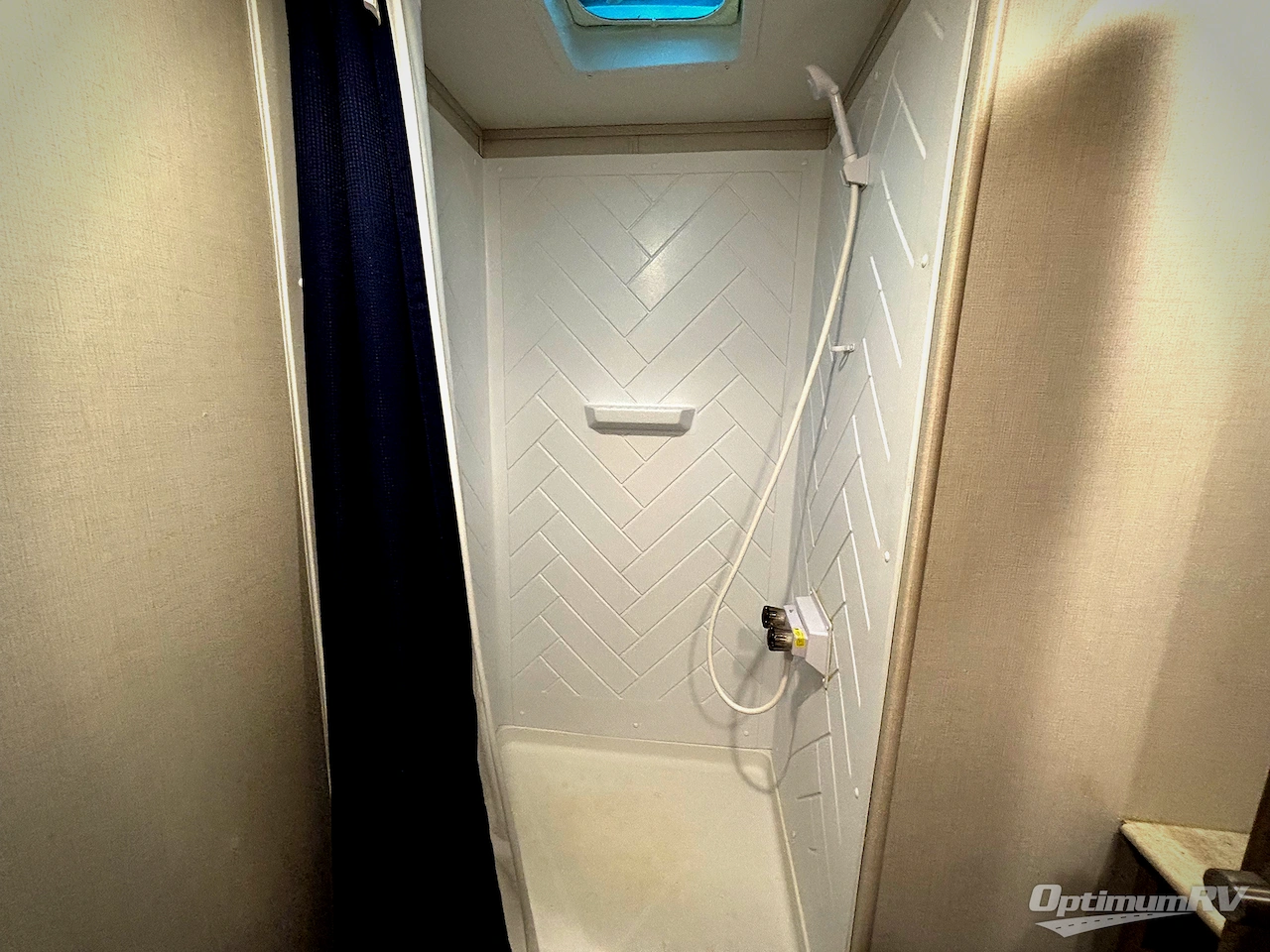 2020 CrossRoads Zinger ZR299RE Photo 18