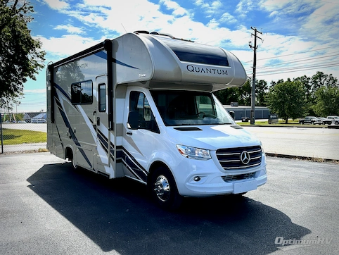 Used 2021 Thor Quantum Sprinter CR24 Featured Photo