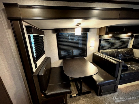 2020 Jayco Jay Flight 33RBTS RV Photo 3