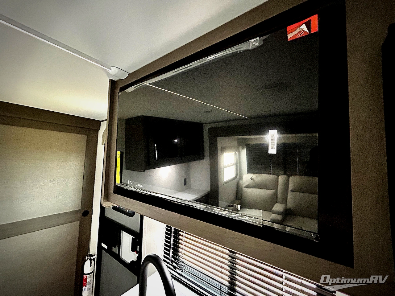 2025 Grand Design Transcend 335BHT Photo 12
