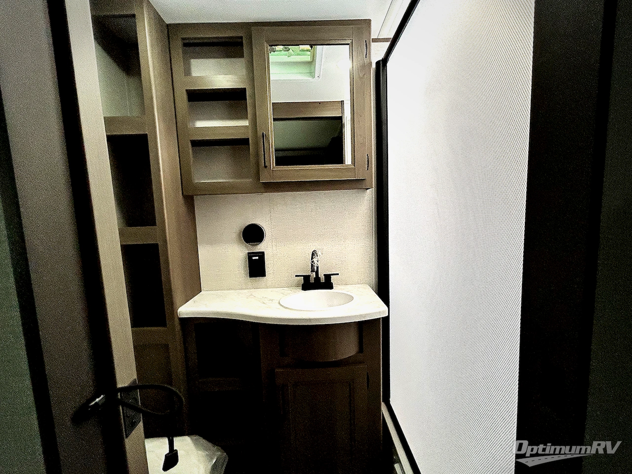 2025 Grand Design Transcend 335BHT Photo 15