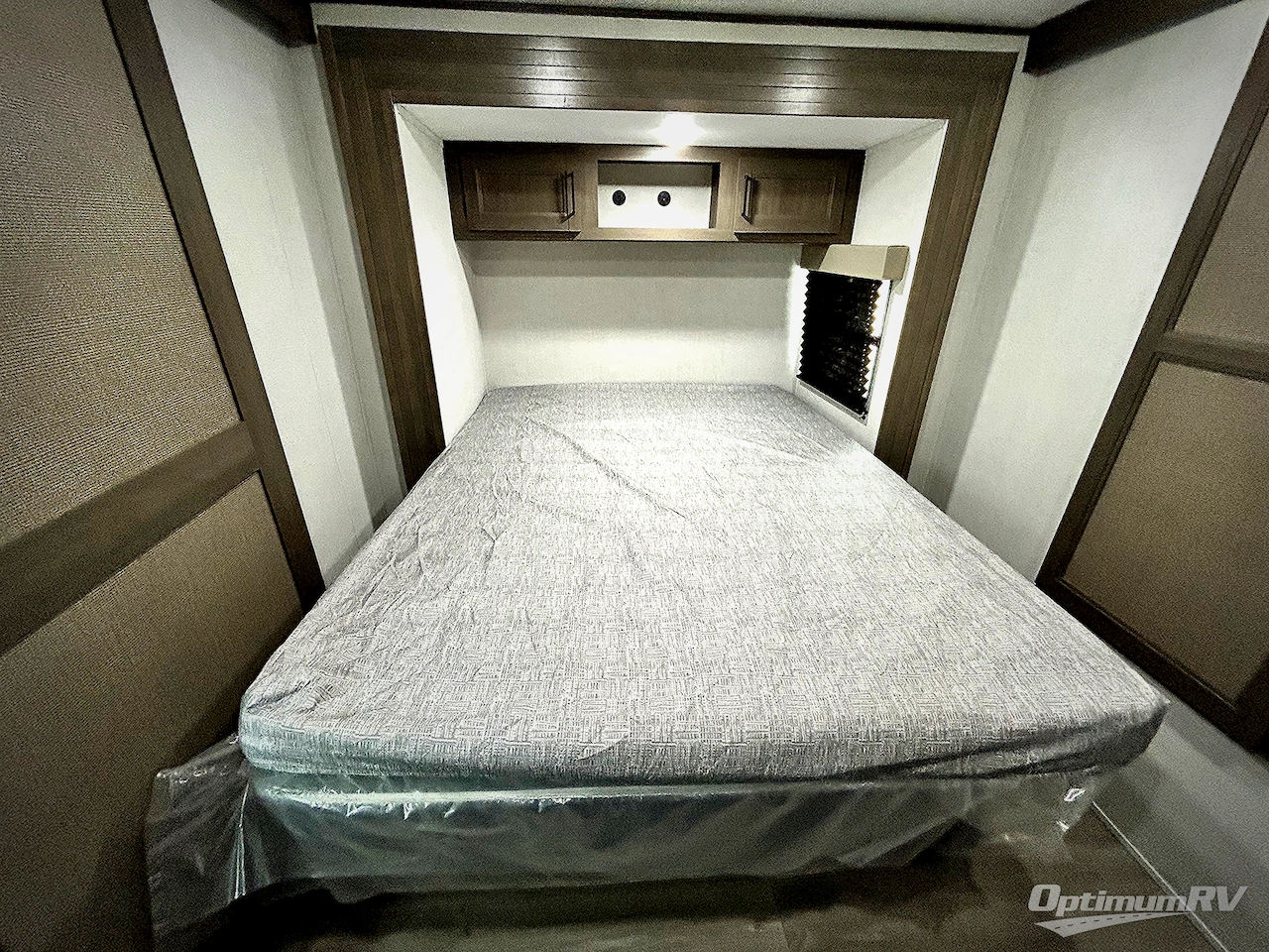 2025 Grand Design Transcend 335BHT Photo 23