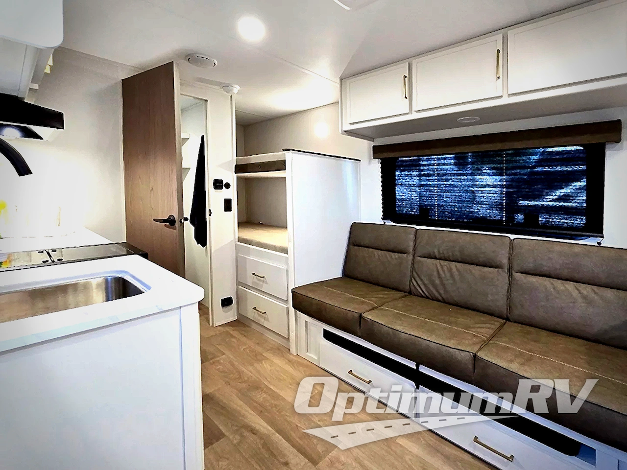 2027 Grand Design Transcend One 151BH Photo 10