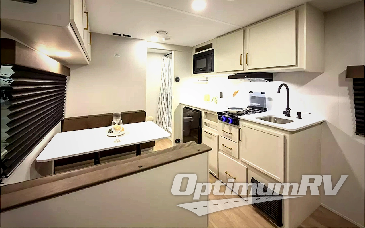 2027 Grand Design Transcend One 151RB Photo 6