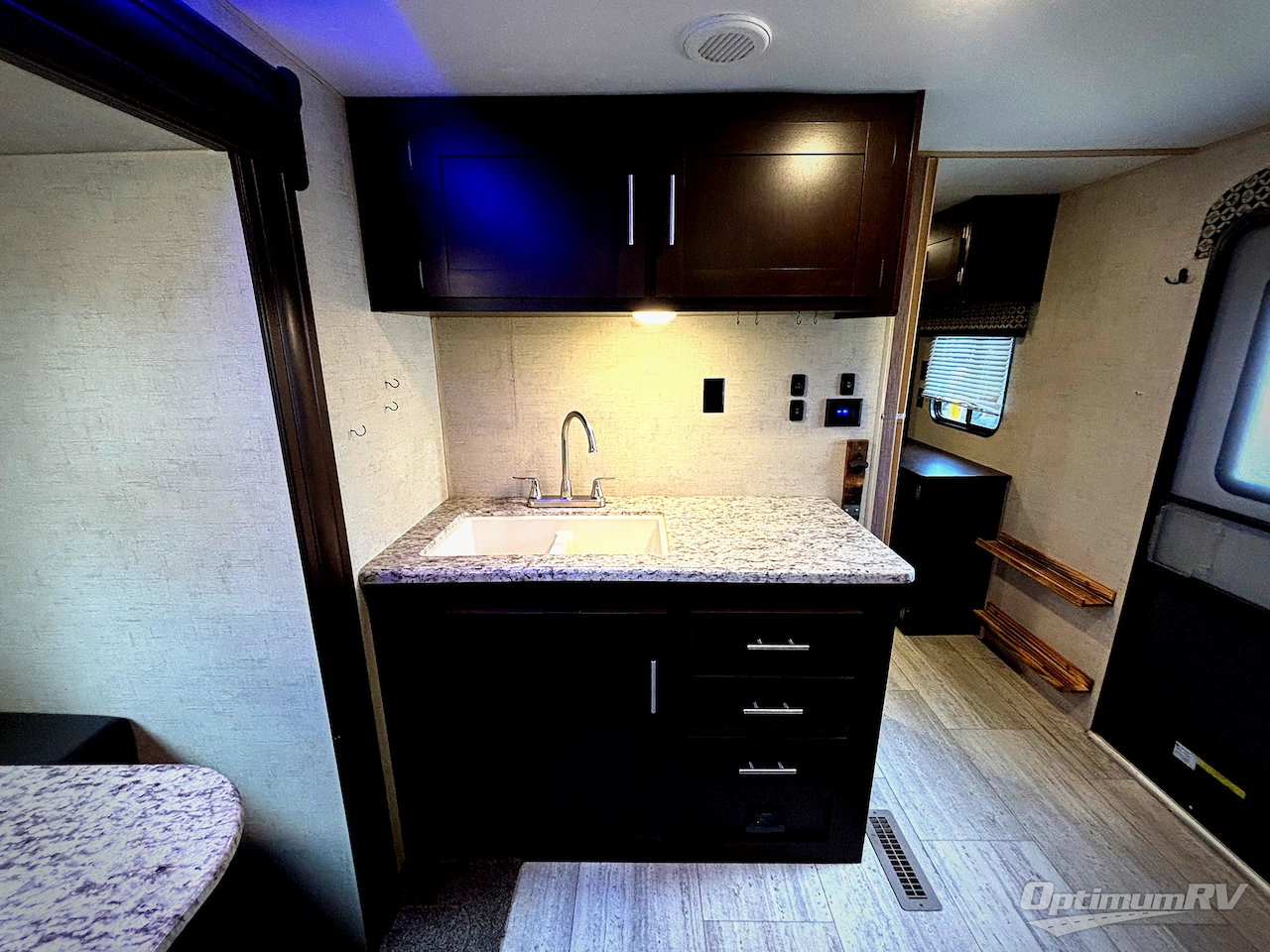 2018 KZ Sportsmen LE 282BHLE Photo 12