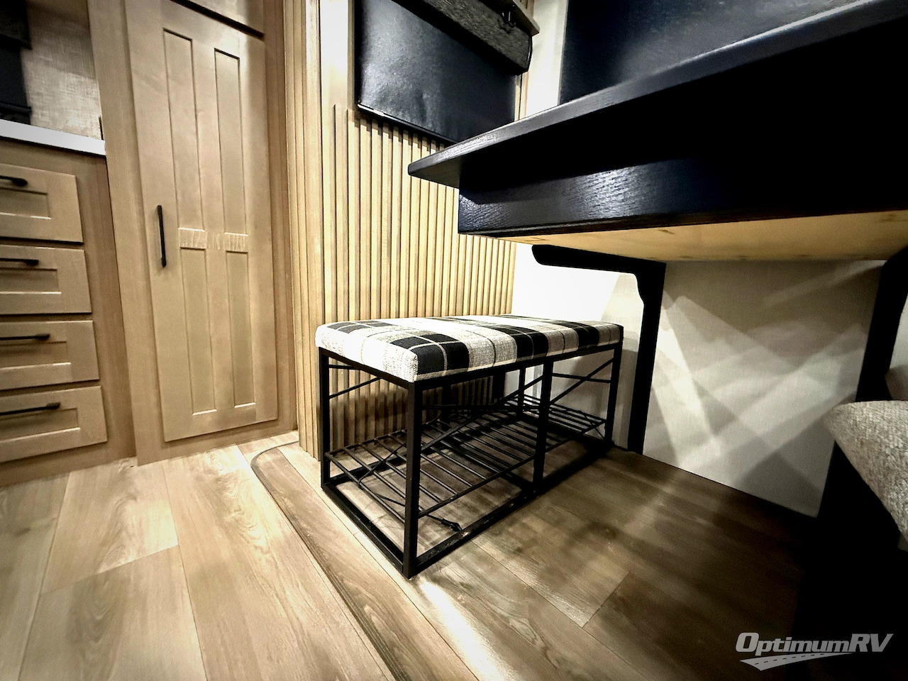 2025 KZ Durango 281RKD Photo 8