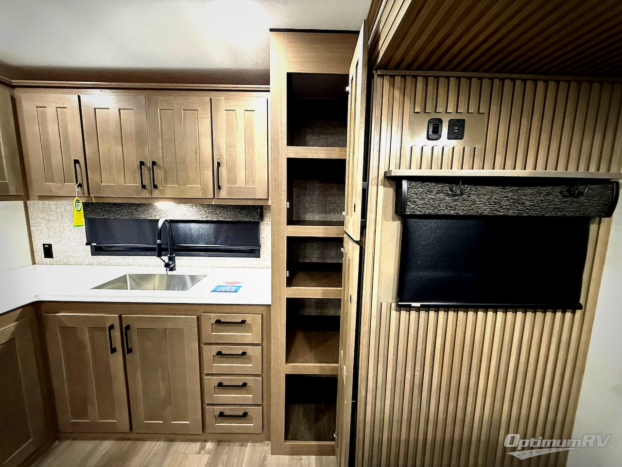 2025 KZ Durango 281RKD Photo 10