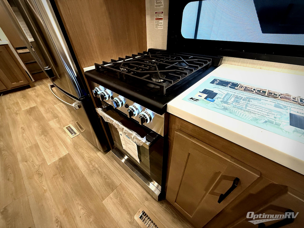 2025 KZ Durango 281RKD Photo 12