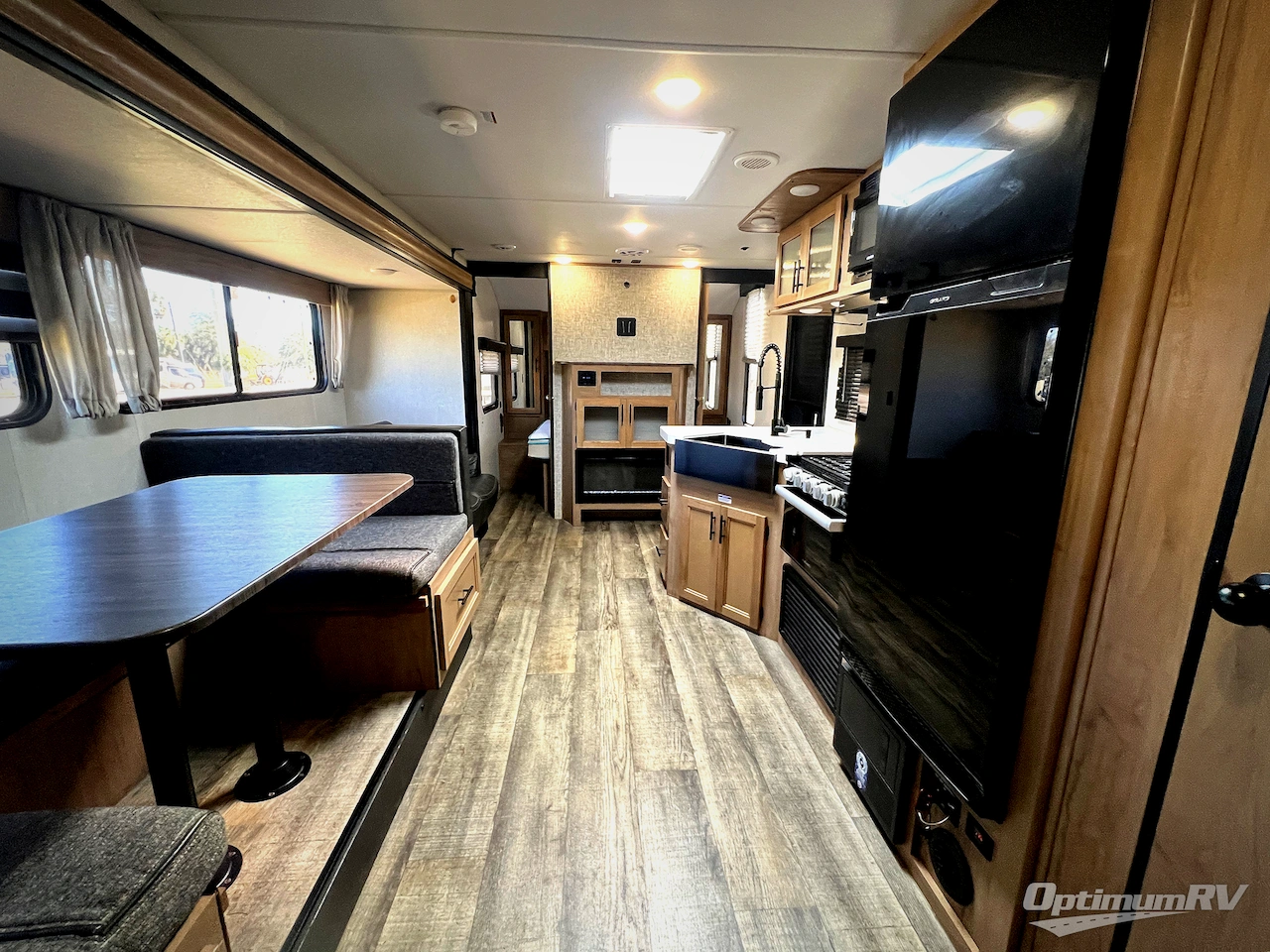 2023 Forest River Cherokee Grey Wolf 26DBH Photo 5