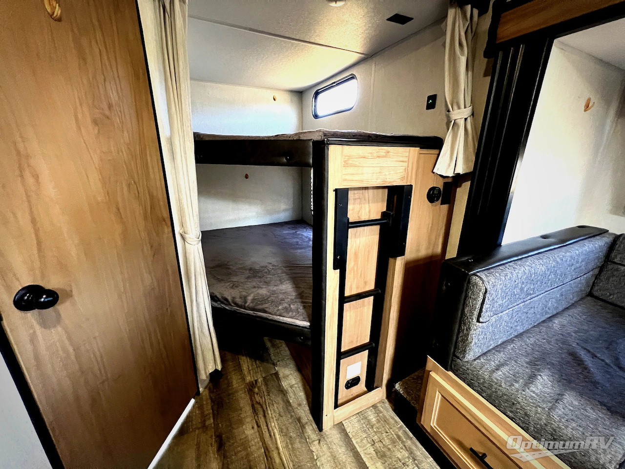 2023 Forest River Cherokee Grey Wolf 26DBH Photo 15