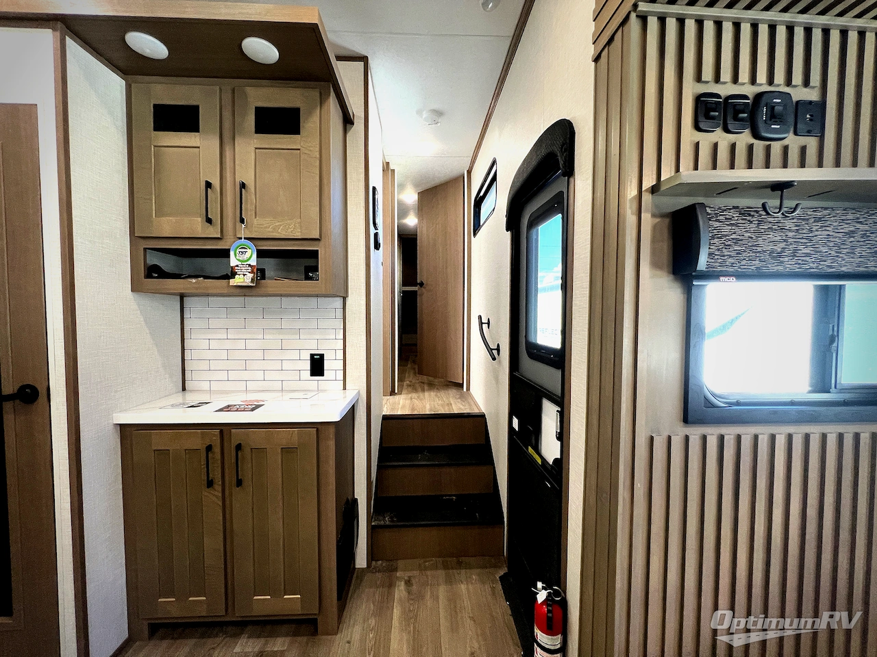 2025 KZ Durango 341RPT Photo 16