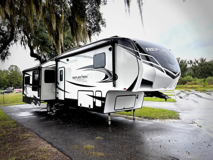 2021 Grand Design Reflection 337RLS RV Photo 1