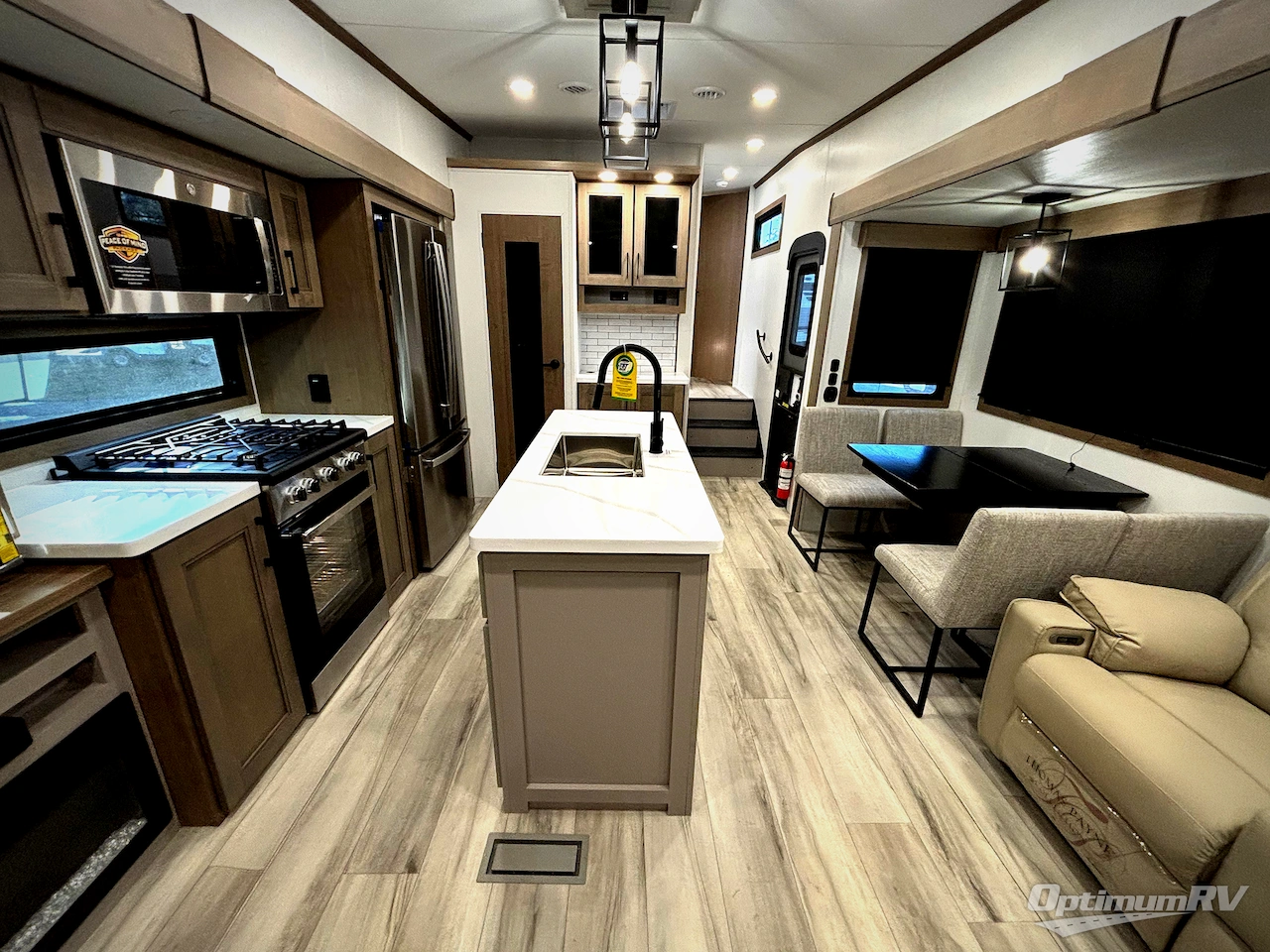 2026 KZ Durango D301RLT Photo 4