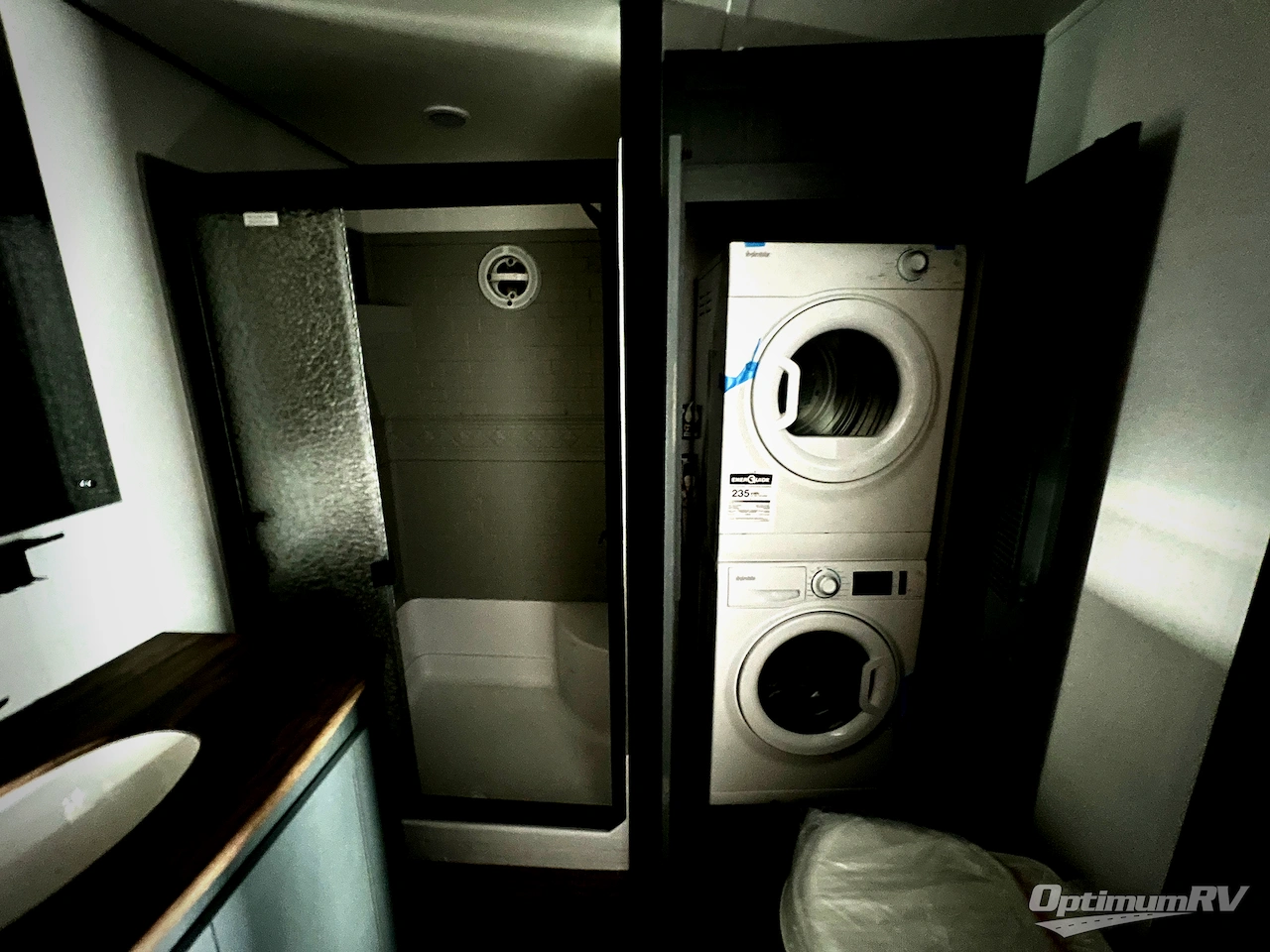 2026 Palomino Puma Destination 420LFT Photo 23