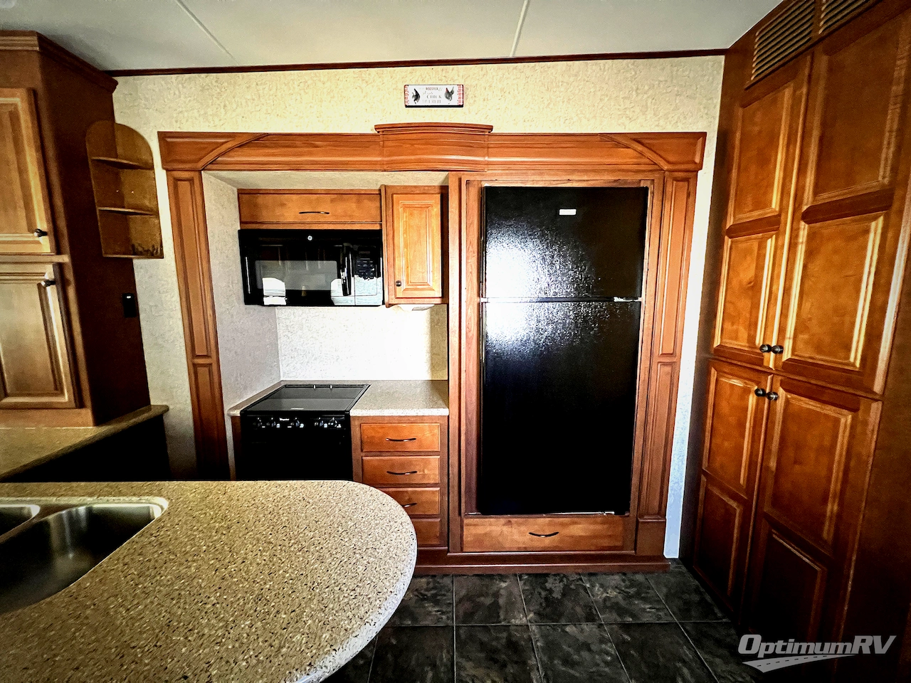 2011 Heartland Bighorn 3455RL Photo 9