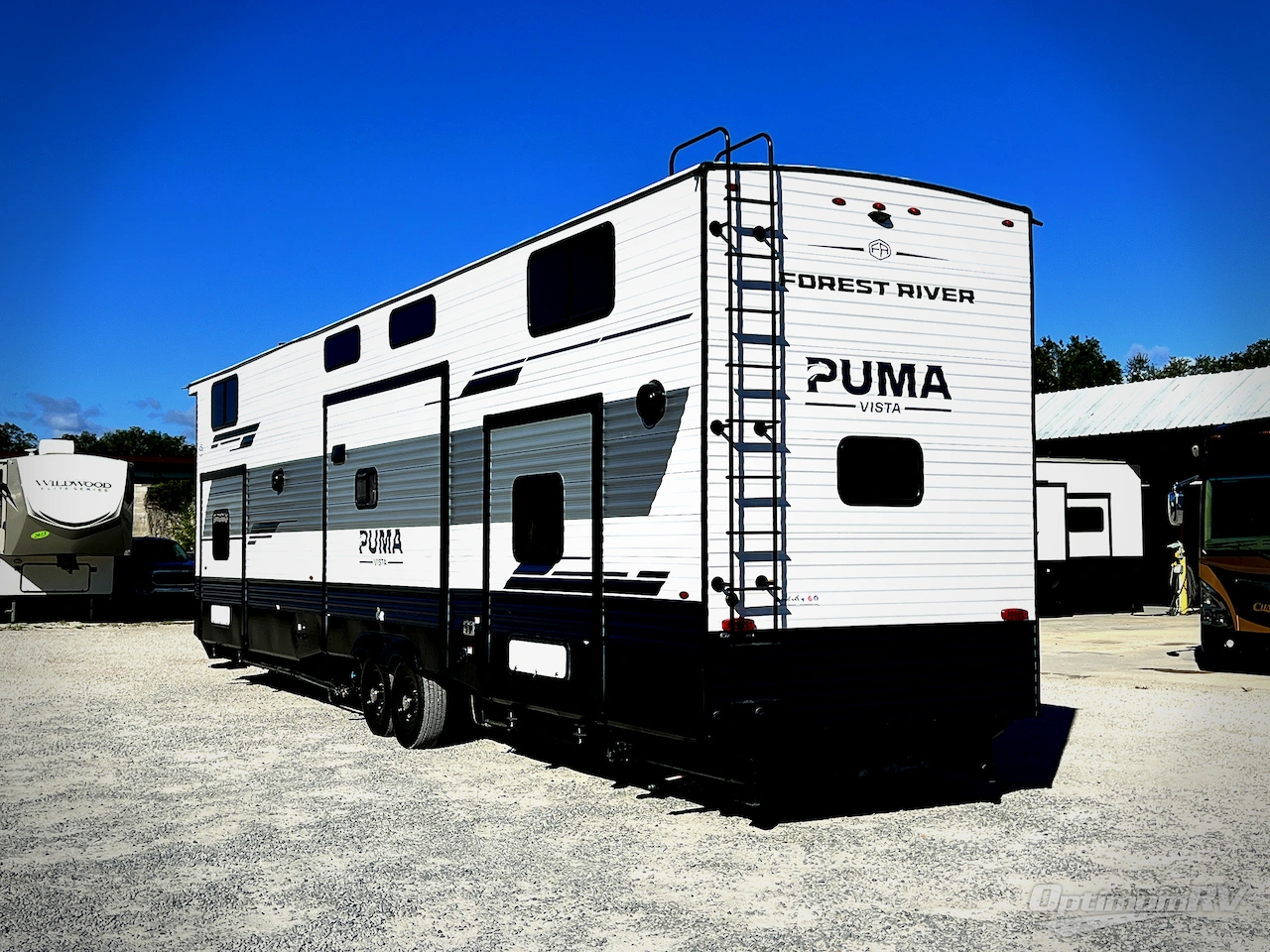 2026 Palomino Puma Destination 421LFT Photo 3