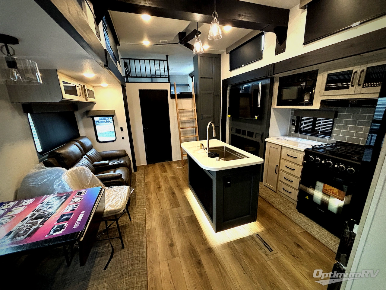 2026 Forest River Puma Vista 421LFT Photo 4