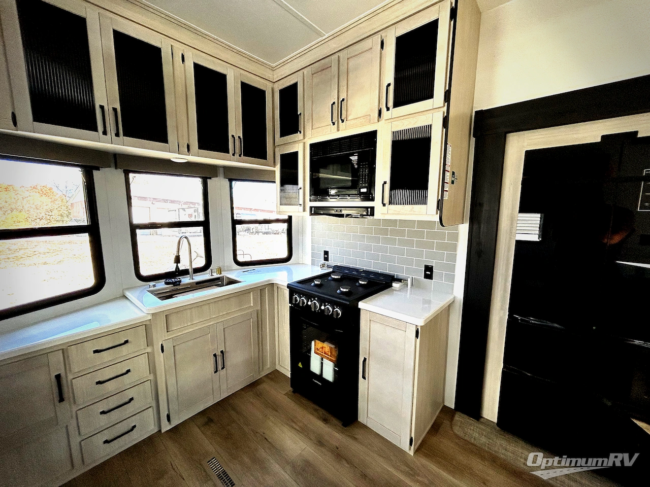 2026 Forest River Puma Vista 403LFT Photo 11