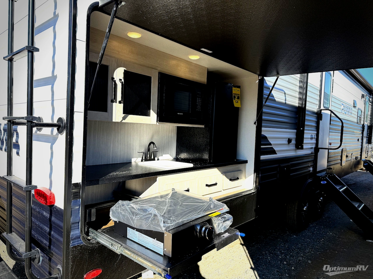 2026 Palomino Puma 31QBBH Photo 24