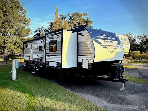 New 2026 Palomino Puma 32BHQS Featured Photo